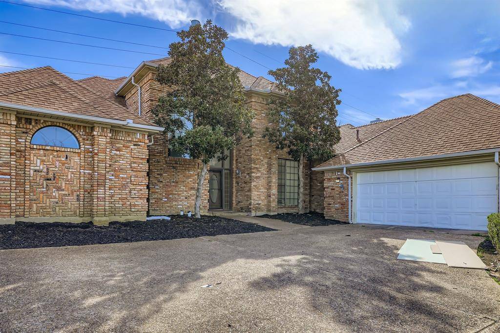 2210 Club Creek Circle, Garland, TX 75043