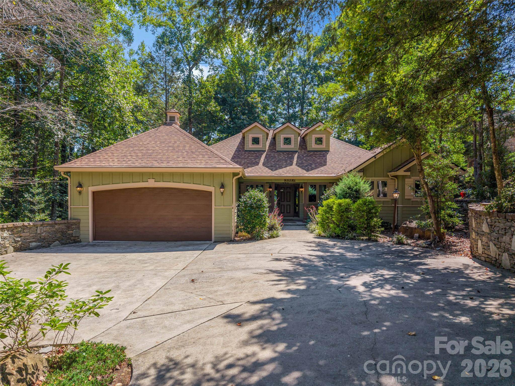 361 Lurewoods Manor DR, Lake Lure, NC 28746