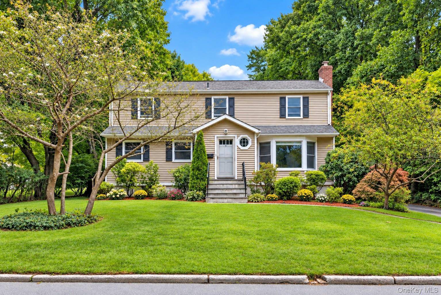 9 Verne PL, Hartsdale, NY 10530