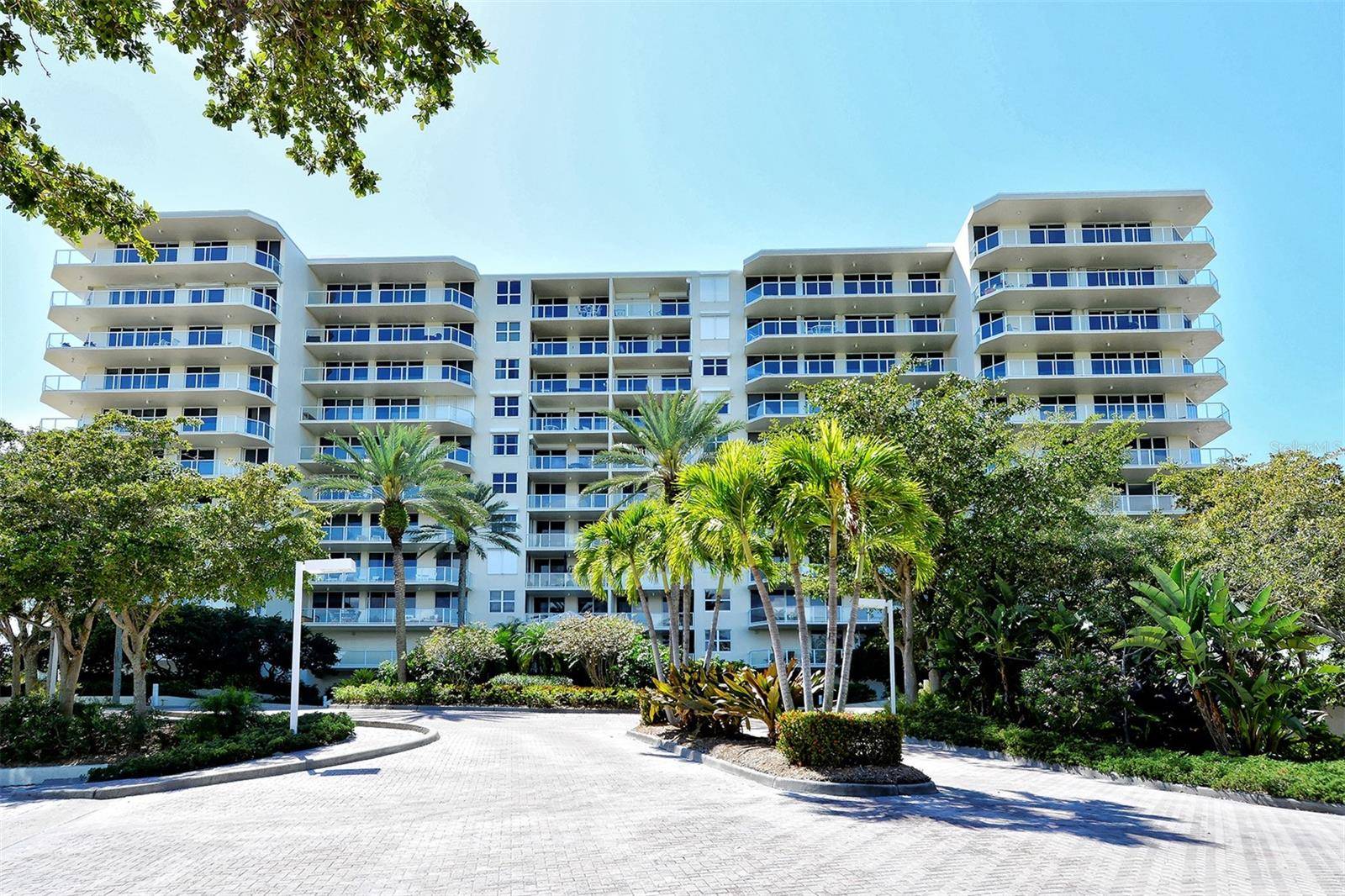 1800 BENJAMIN FRANKLIN DR #B207, Sarasota, FL 34236
