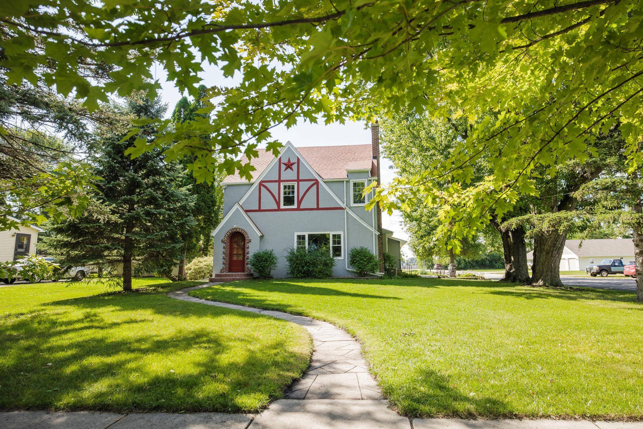 201 2nd ST W, Chokio, MN 56221