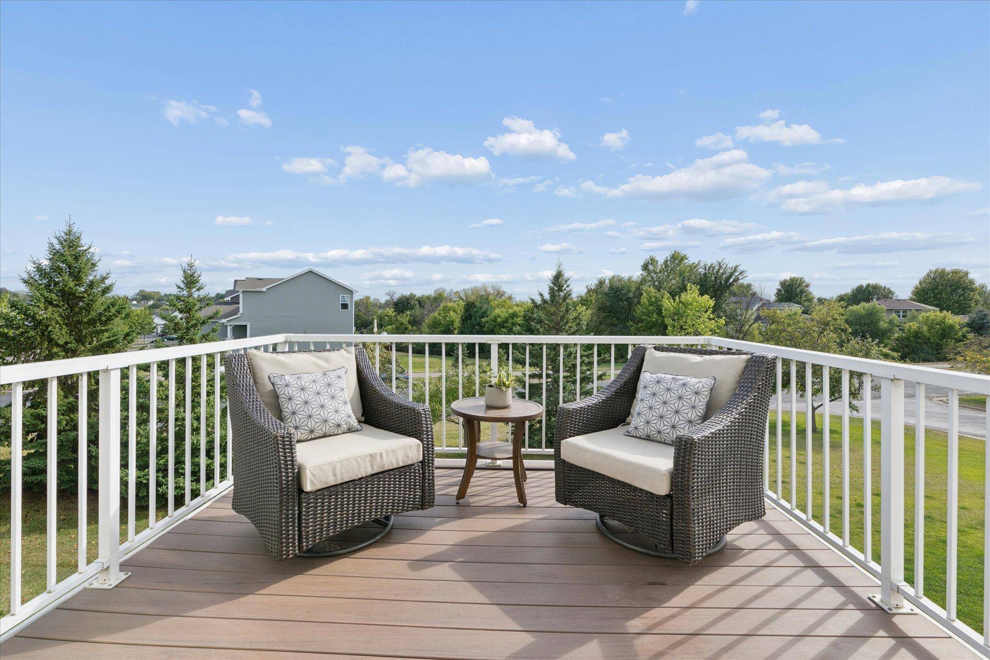 5013 Ross LN, Rockford, MN 55373