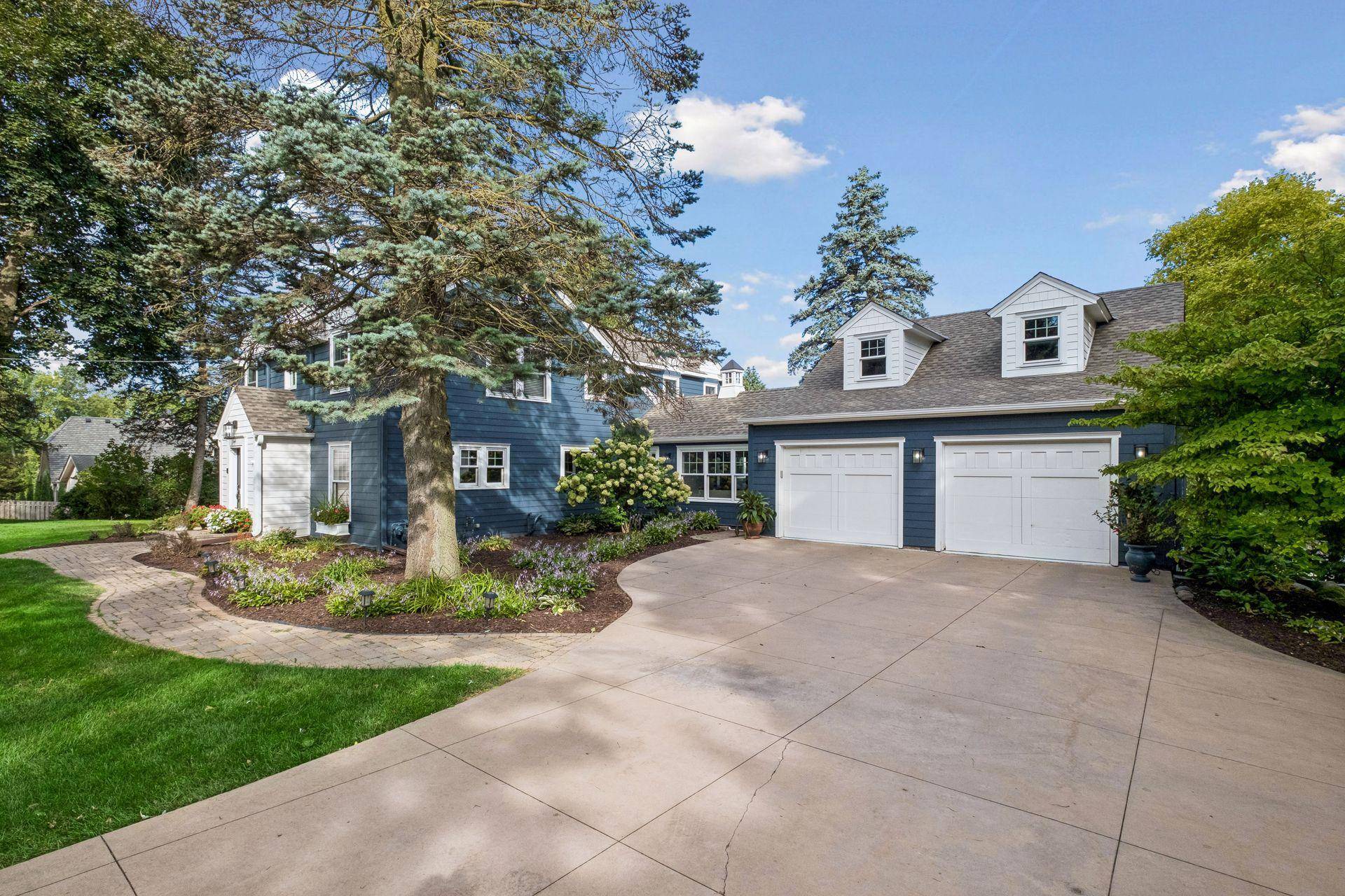 2526 Crosby RD, Wayzata, MN 55391