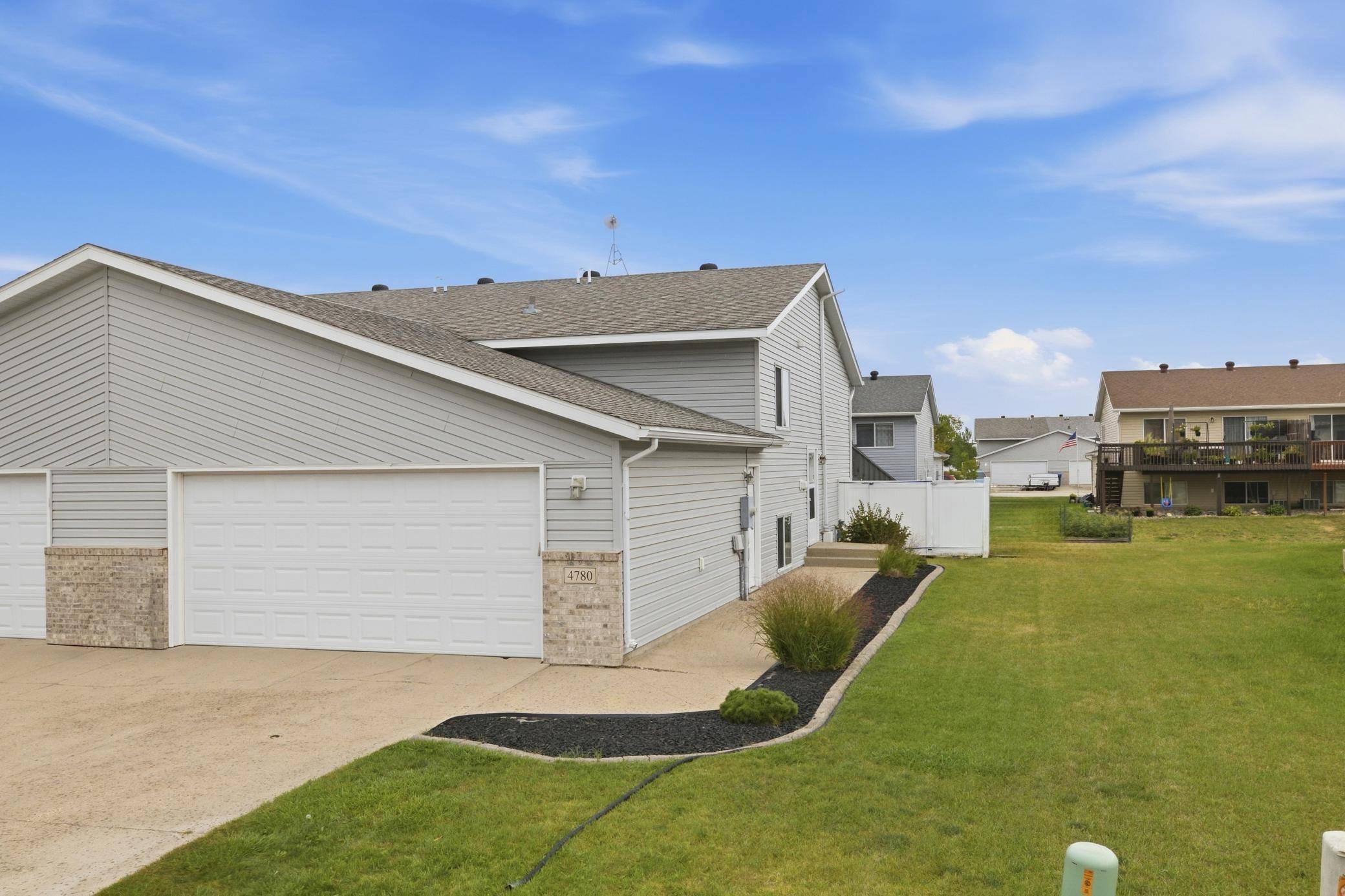 4780 52nd ST S, Fargo, ND 58104