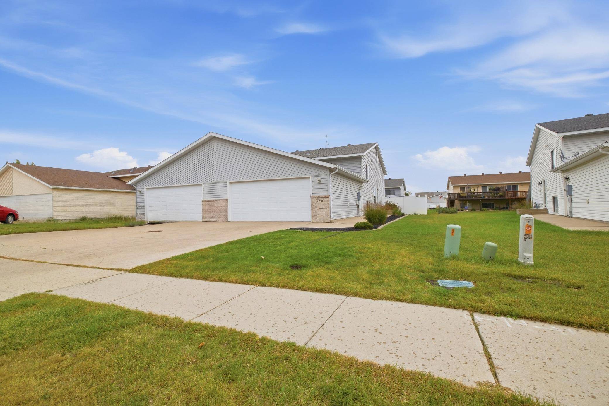 4780 52nd ST S, Fargo, ND 58104