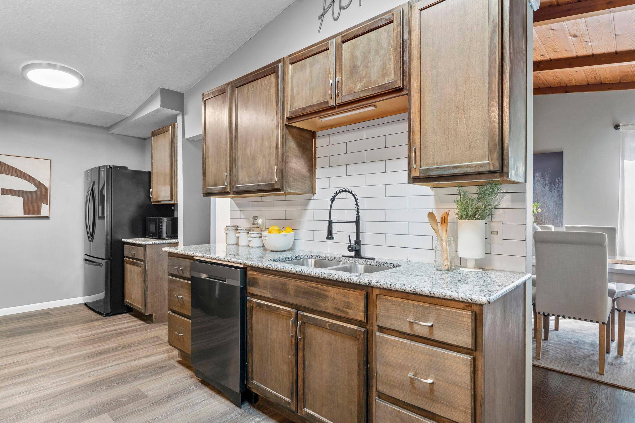 7008 35th AVE N, Crystal, MN 55427