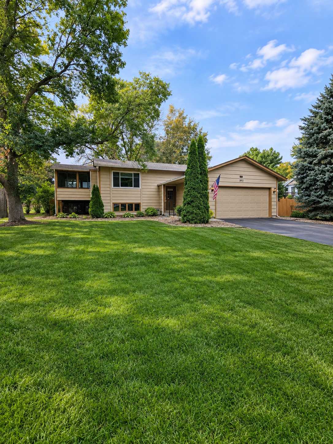 15918 Island View RD NW, Prior Lake, MN 55372