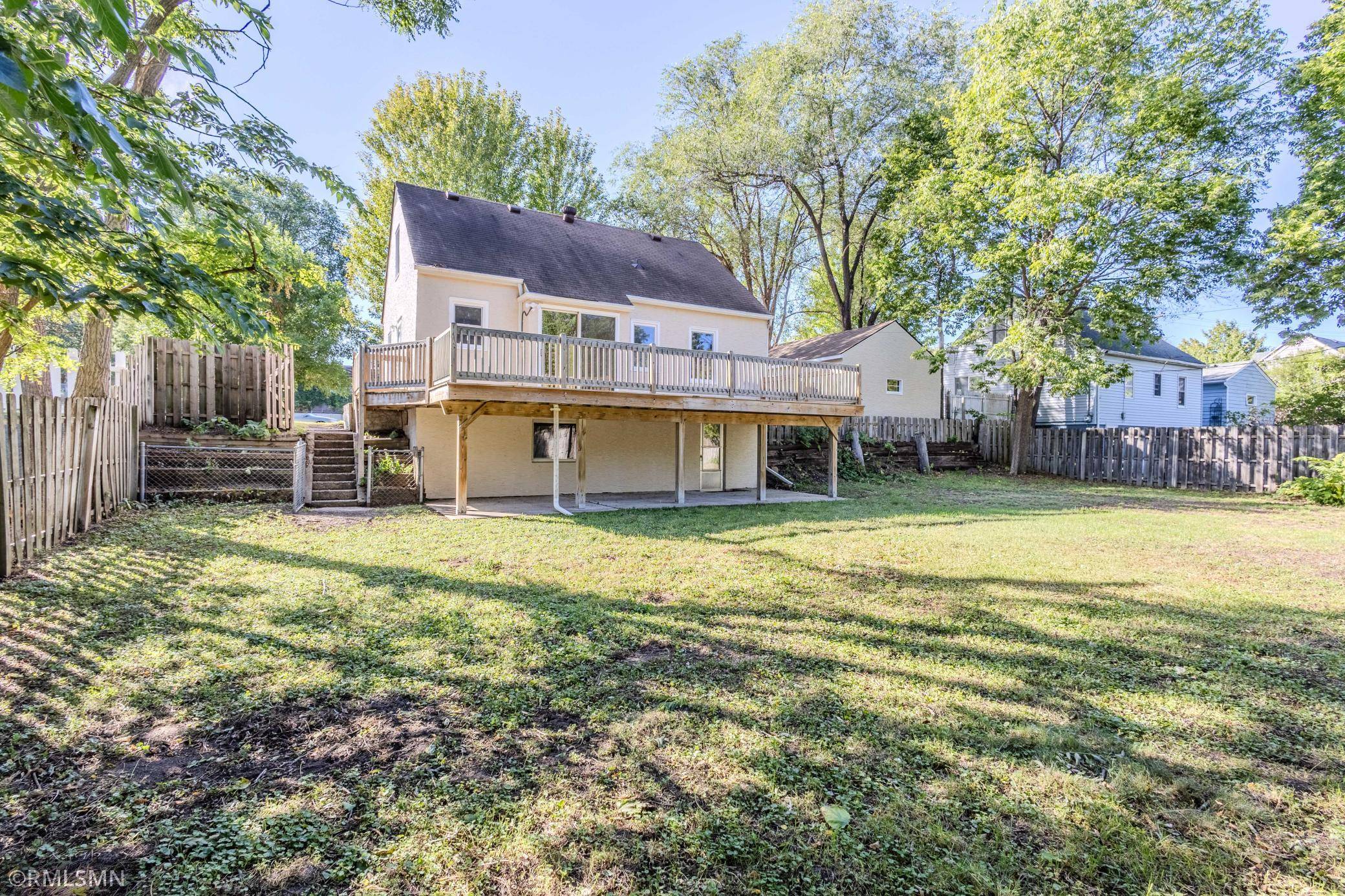 6823 E River RD NE, Fridley, MN 55432