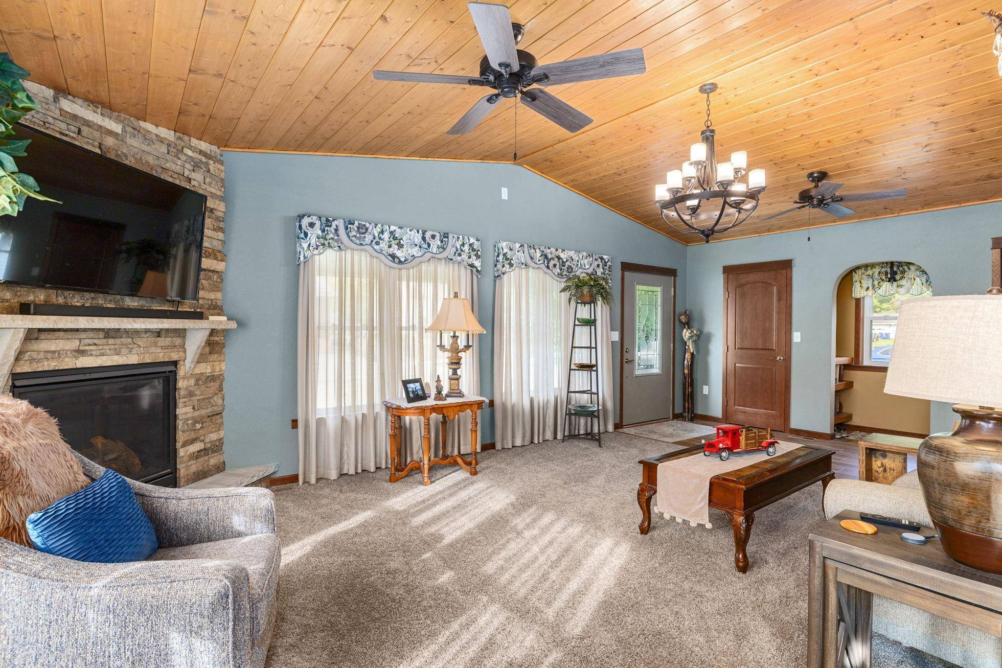 600 E Park ST, Rushford, MN 55971