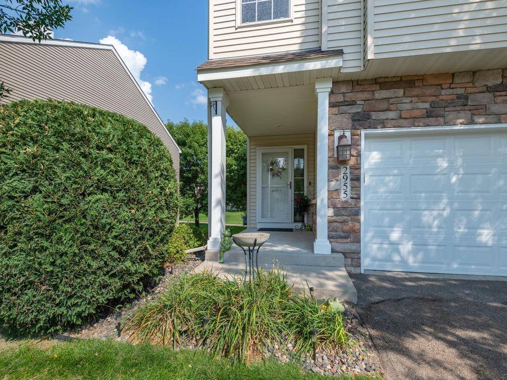 2955 Wyndam CT, Shakopee, MN 55379