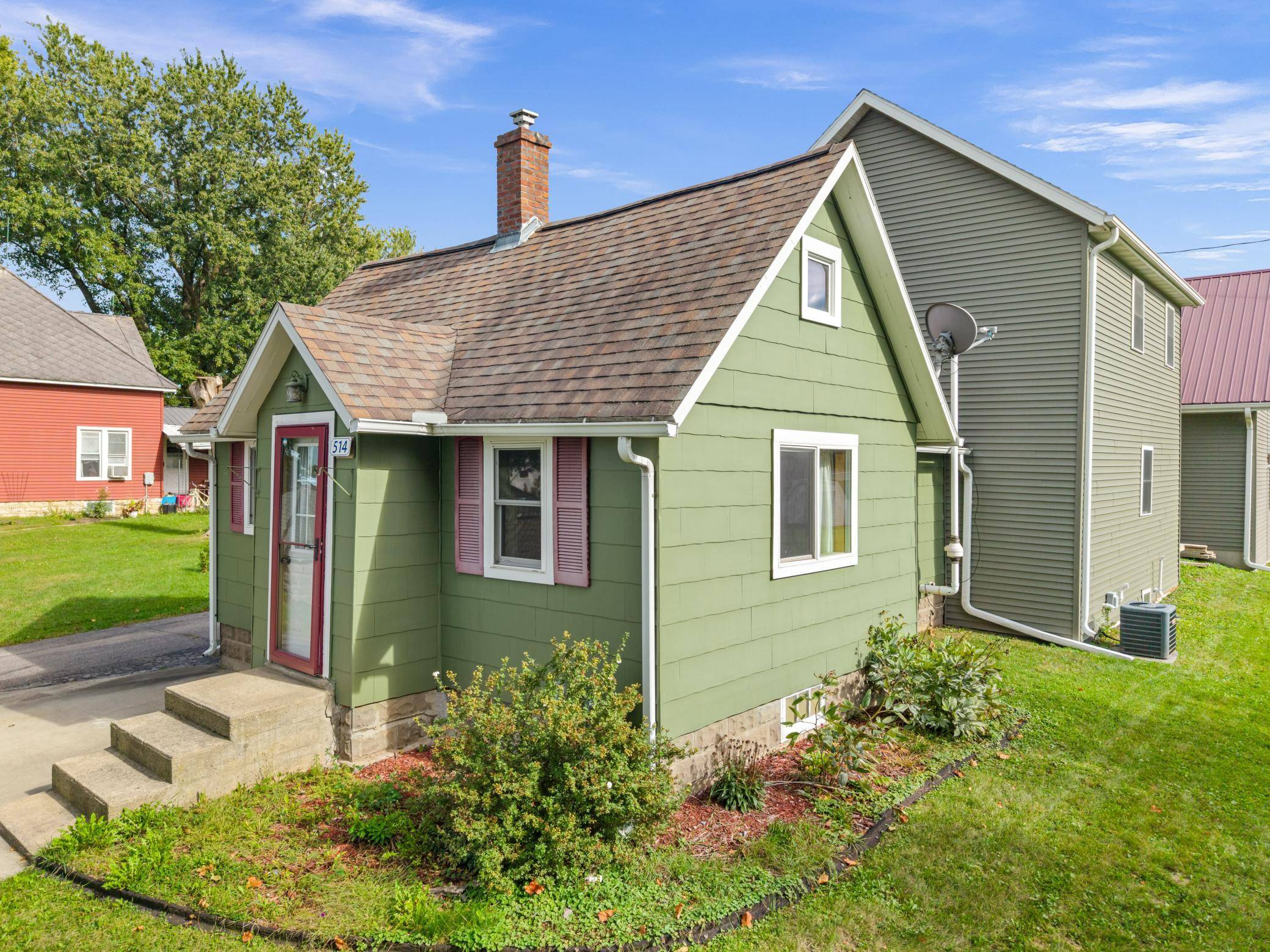 514 Maple DR, Spring Grove, MN 55974