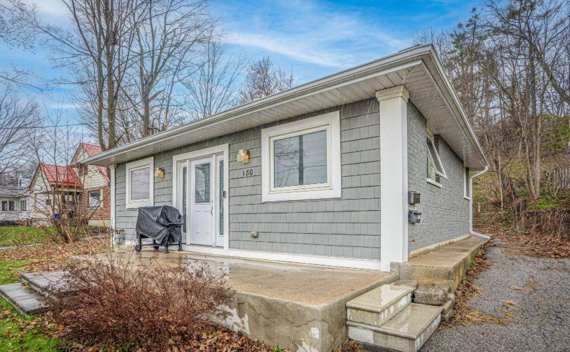 180 Blake ST ##1, Barrie, ON L4M 1K3