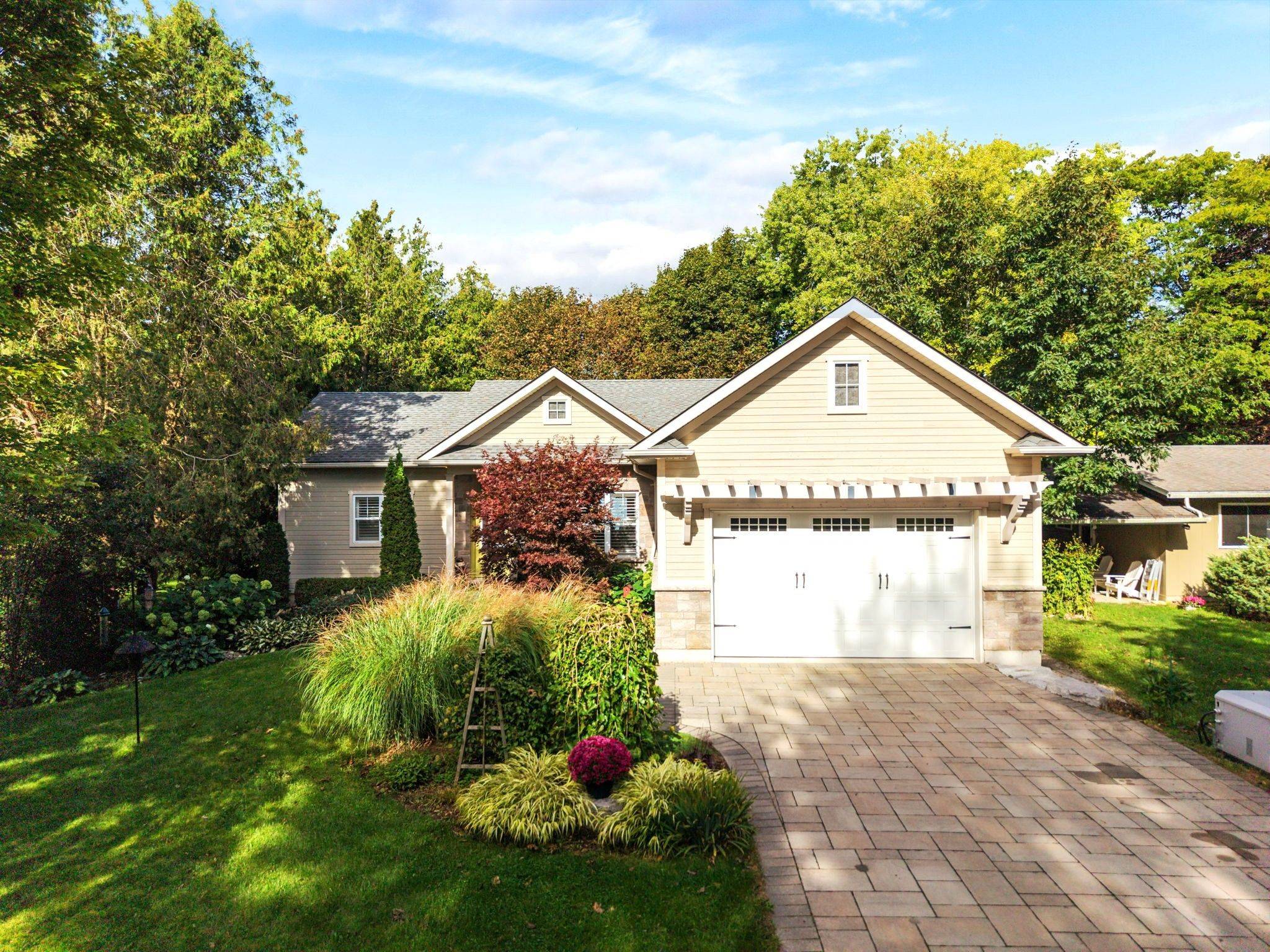 74863 Dr. George Smith AVE, Bluewater, ON N0M 1G0