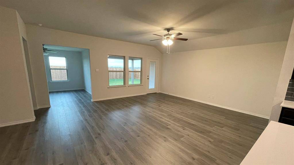 502 White Willow Drive, Josephine, TX 75173
