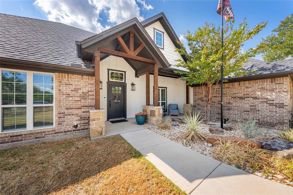 1075 Knoxmiller Court, Weatherford, TX 76088