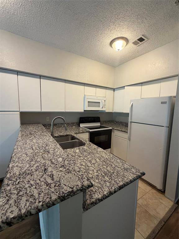 7474 Fair Oaks Avenue, Dallas, TX 75231