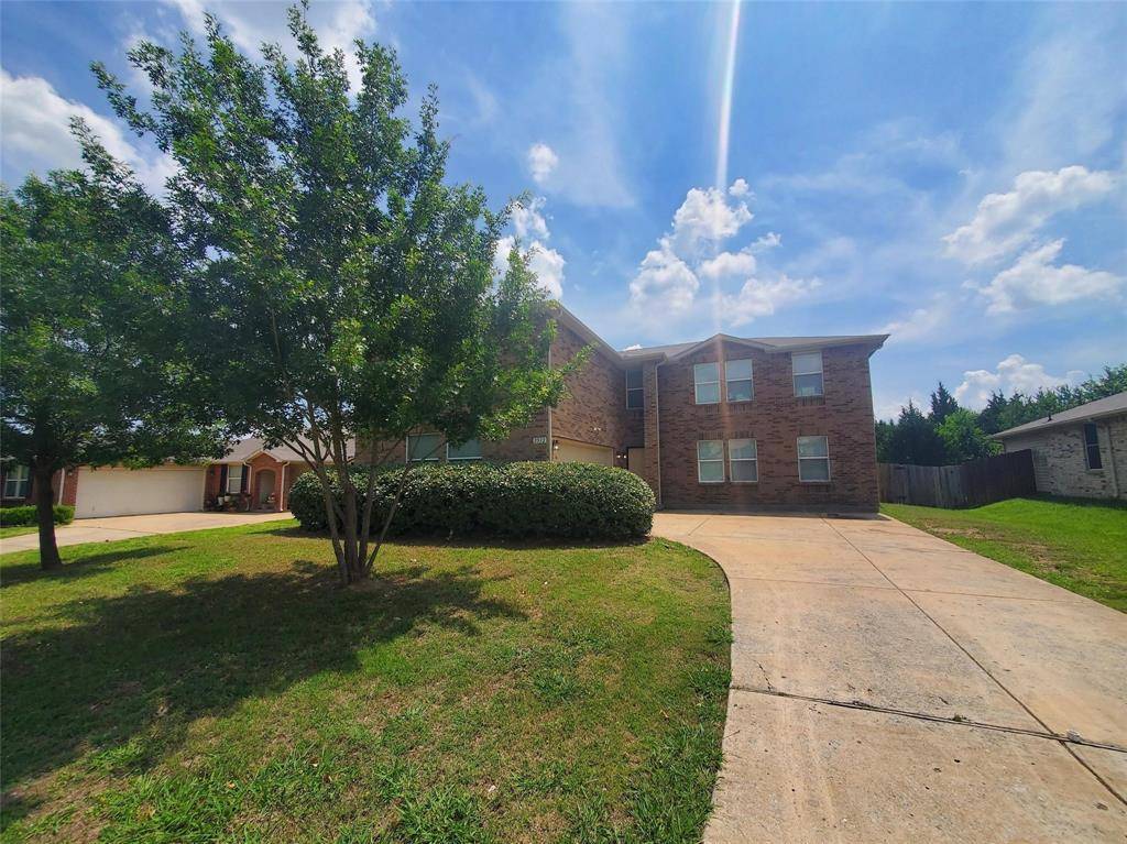 2512 Comstock Lane, Mesquite, TX 75181
