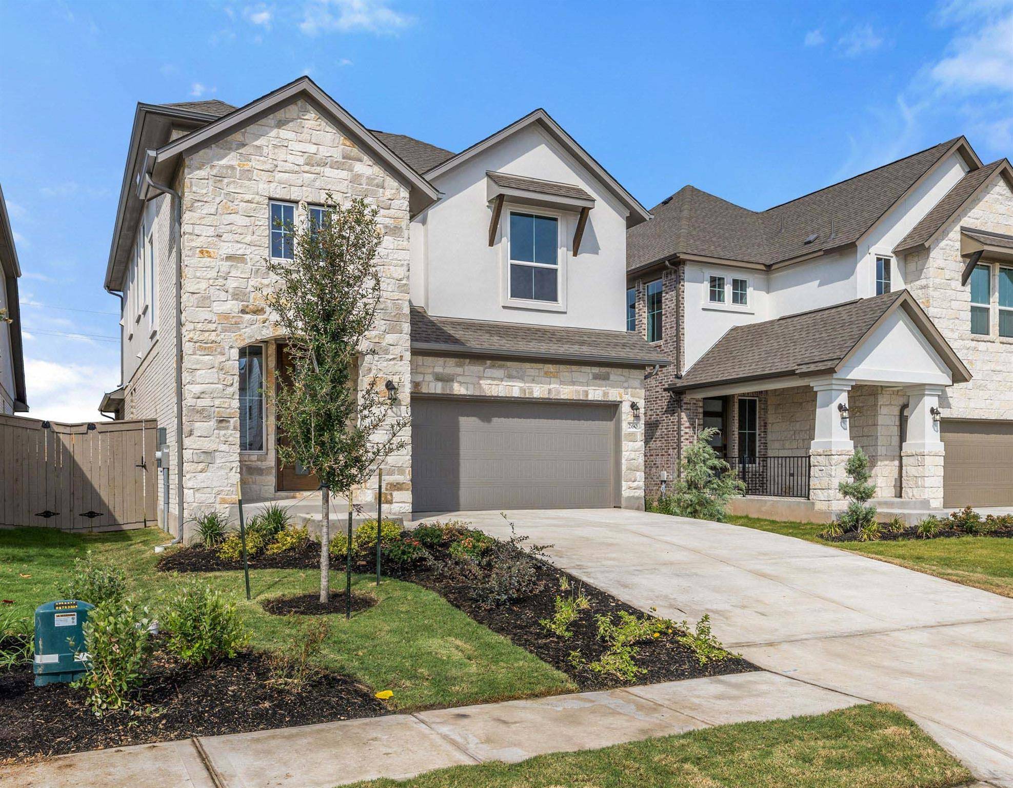 260 Bloomington Loop, Hutto, TX 78634