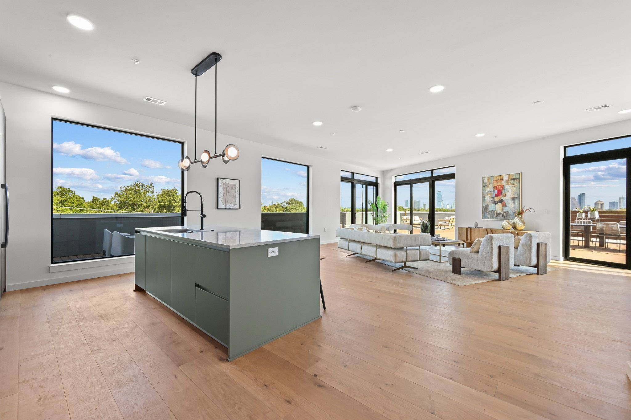 2209 S 1st ST #401, Austin, TX 78704