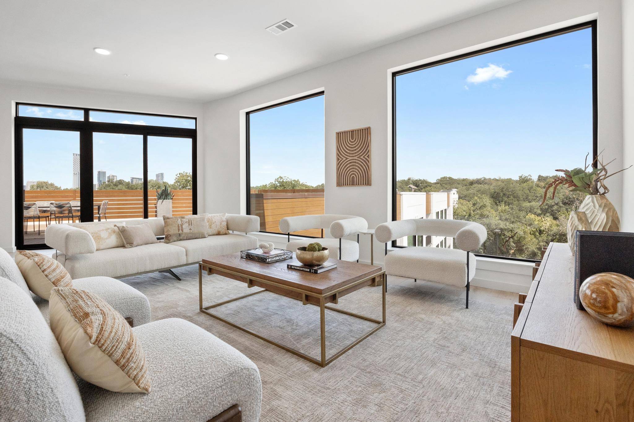 2209 S 1st ST #401, Austin, TX 78704