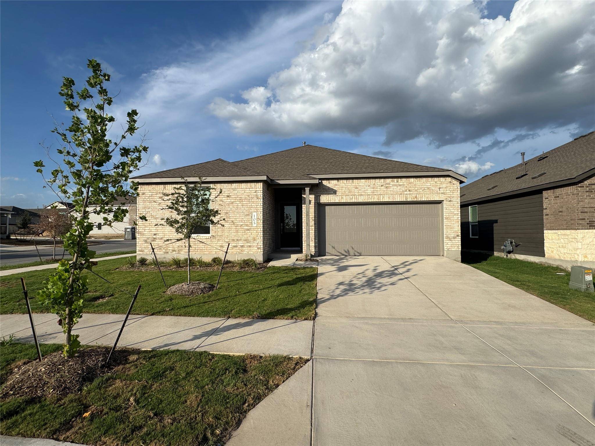 105 El Mirage RD, San Marcos, TX 78666