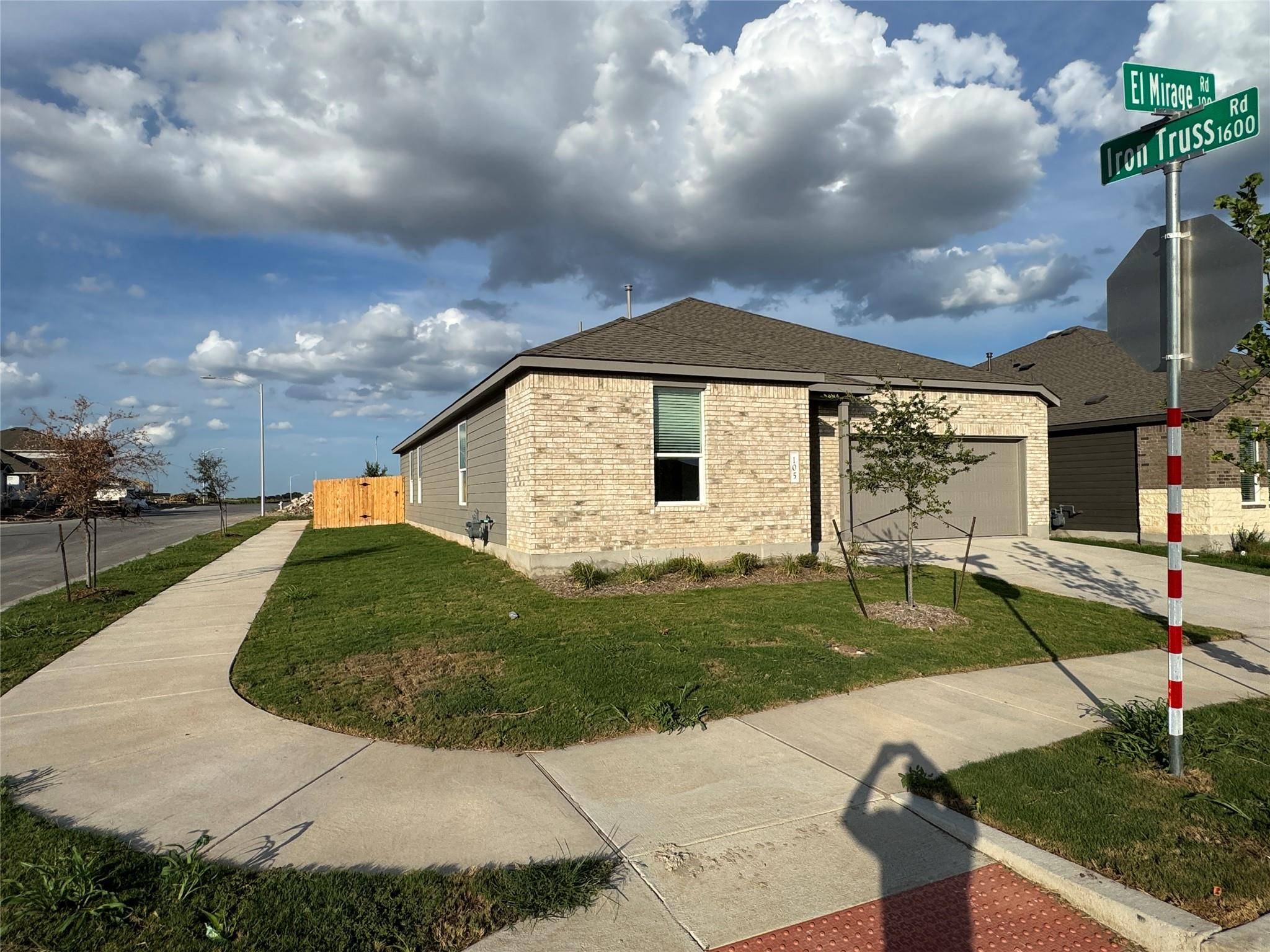 105 El Mirage RD, San Marcos, TX 78666