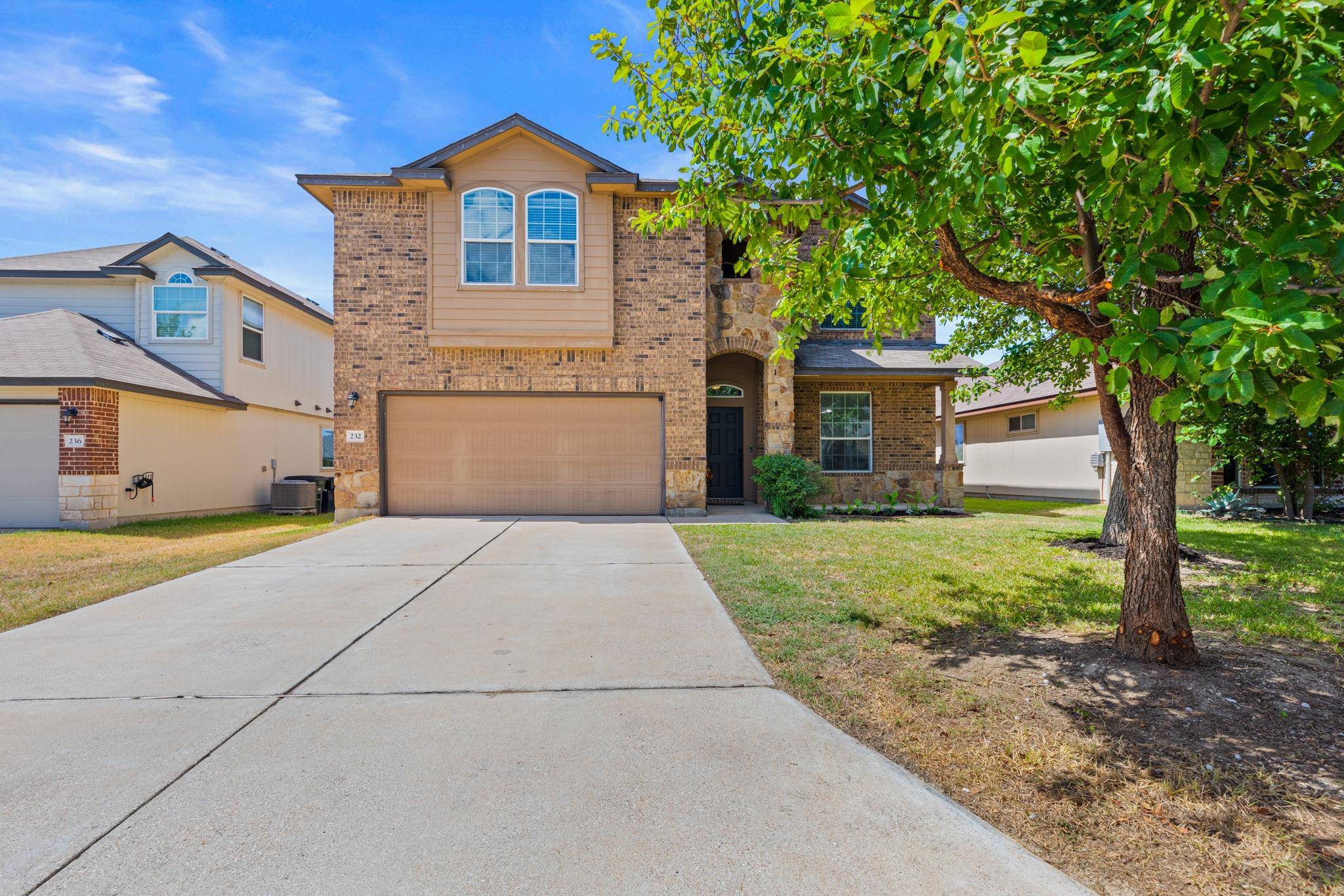 232 Geode LN, Jarrell, TX 76537