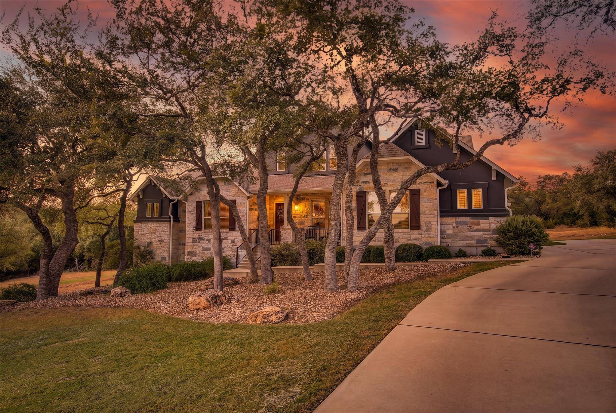 128 Tuscany WAY, Georgetown, TX 78633
