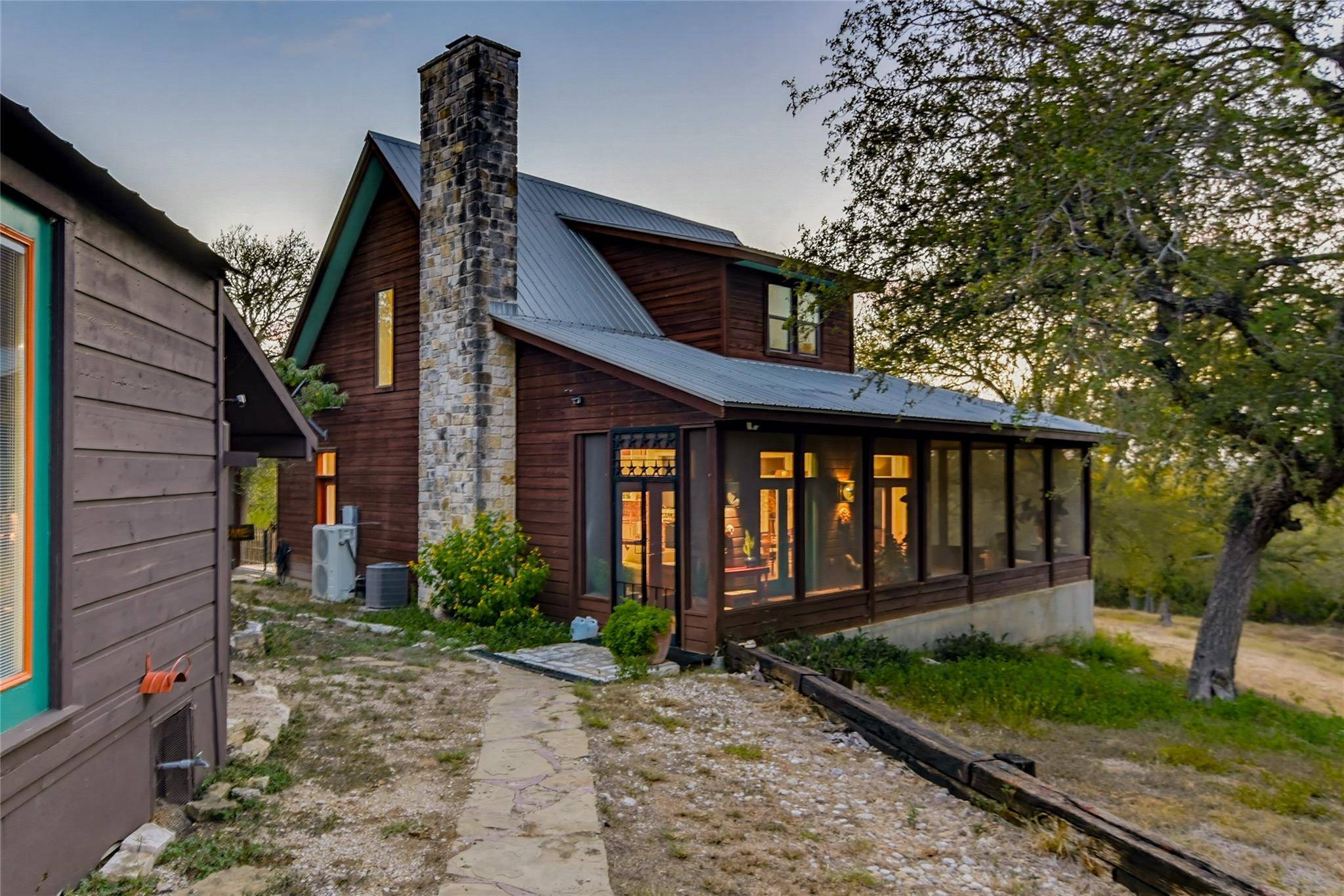 13872 Fm 3353, Kingsbury, TX 78638