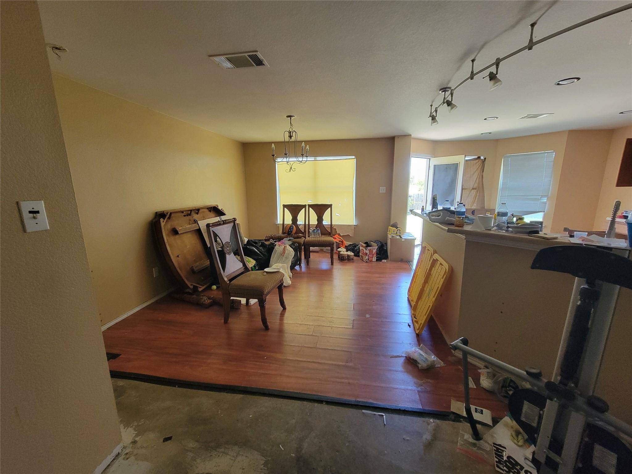 407 Saul ST, Hutto, TX 78634