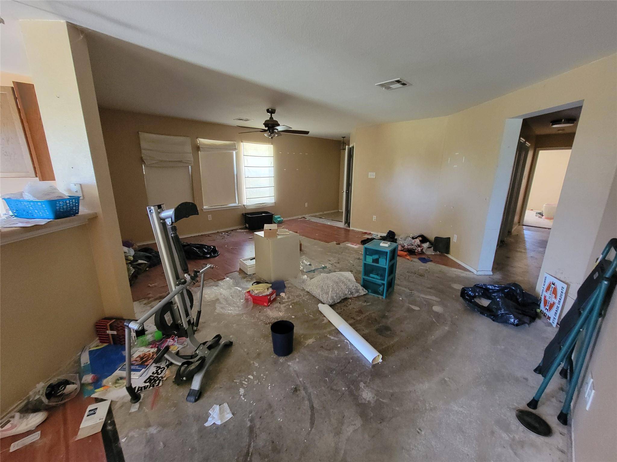 407 Saul ST, Hutto, TX 78634