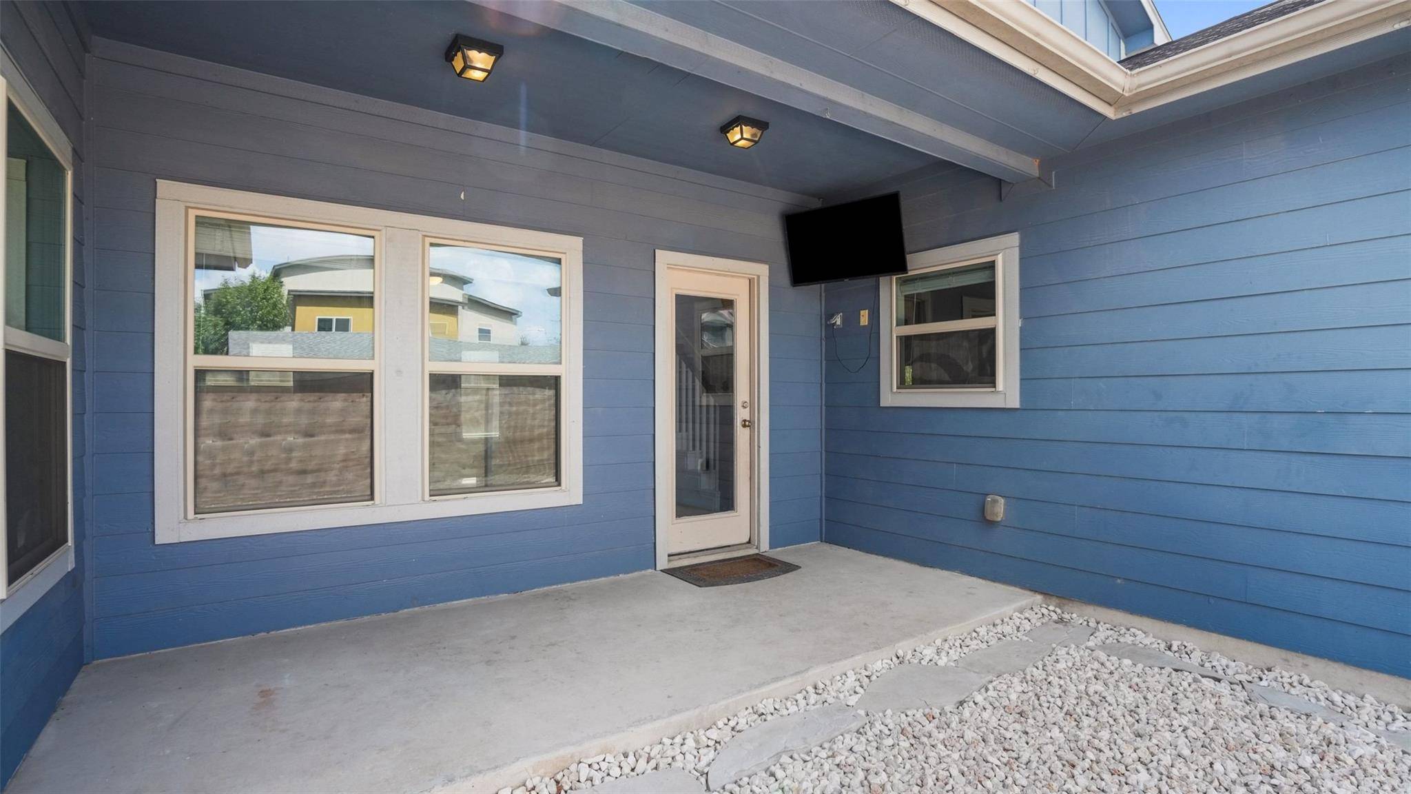 8709 Slater DR, Austin, TX 78747