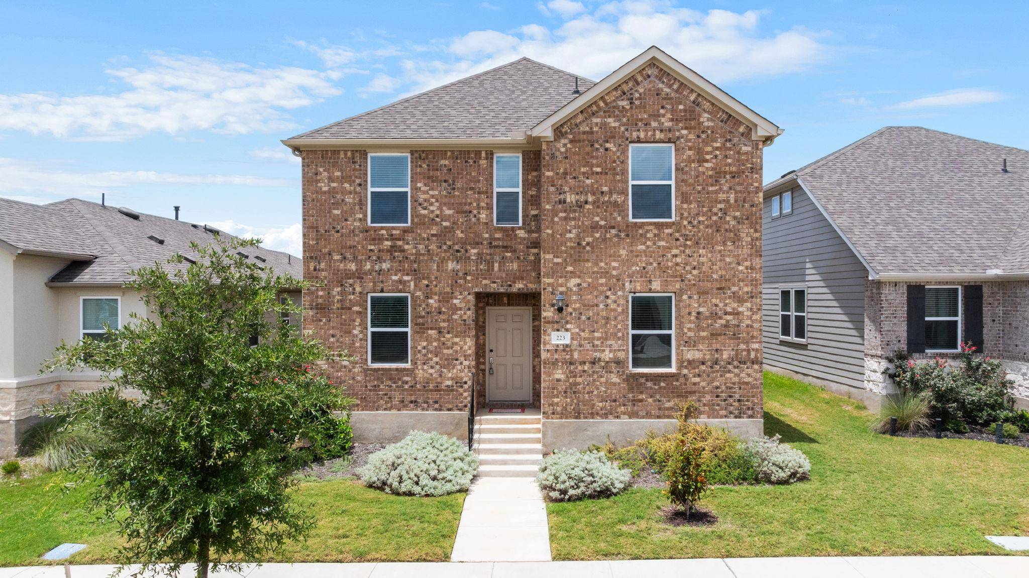 223 Flowers Ave, Hutto, TX 78634