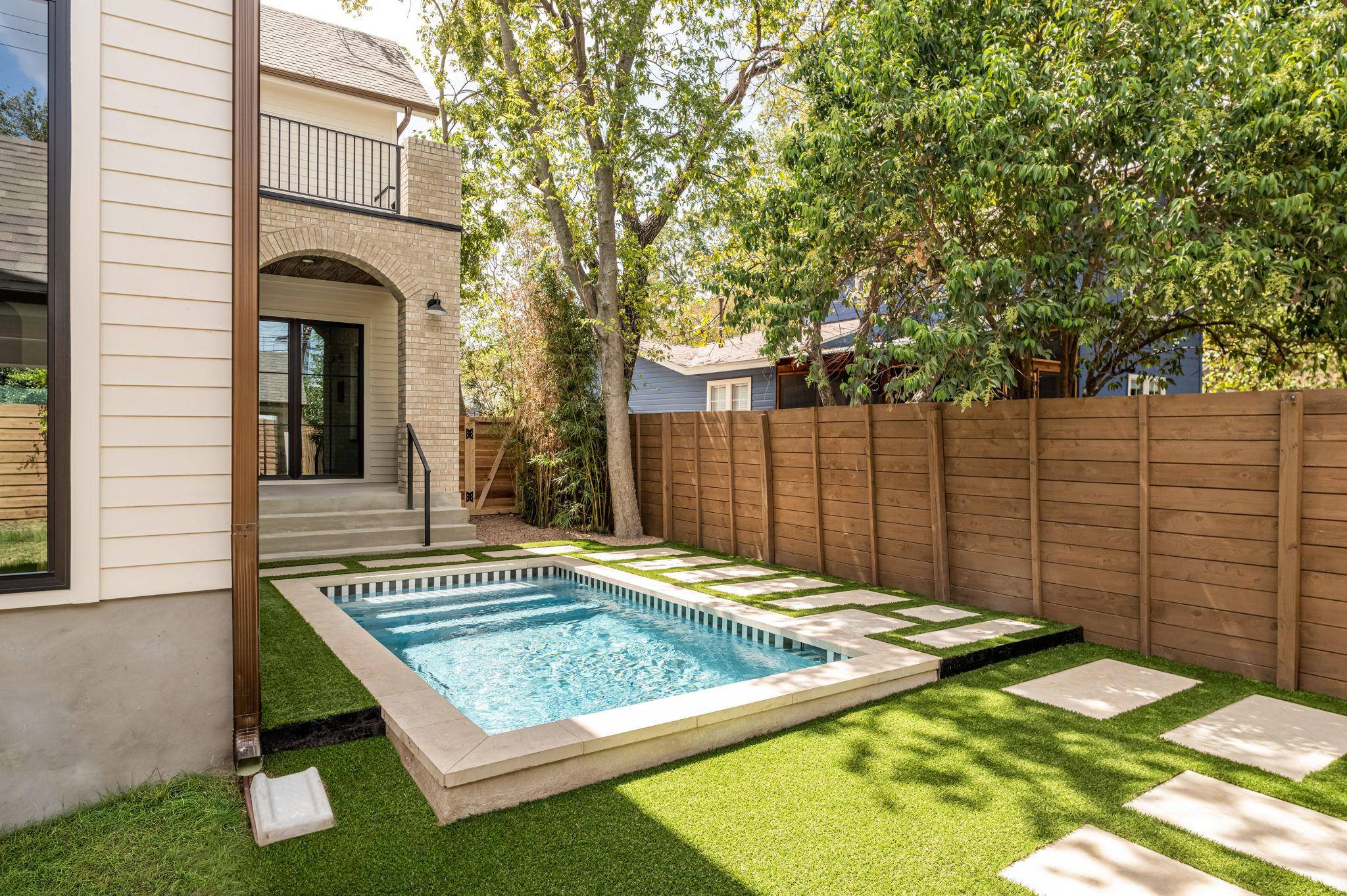 404 W 55th 1/2 ST, Austin, TX 78751