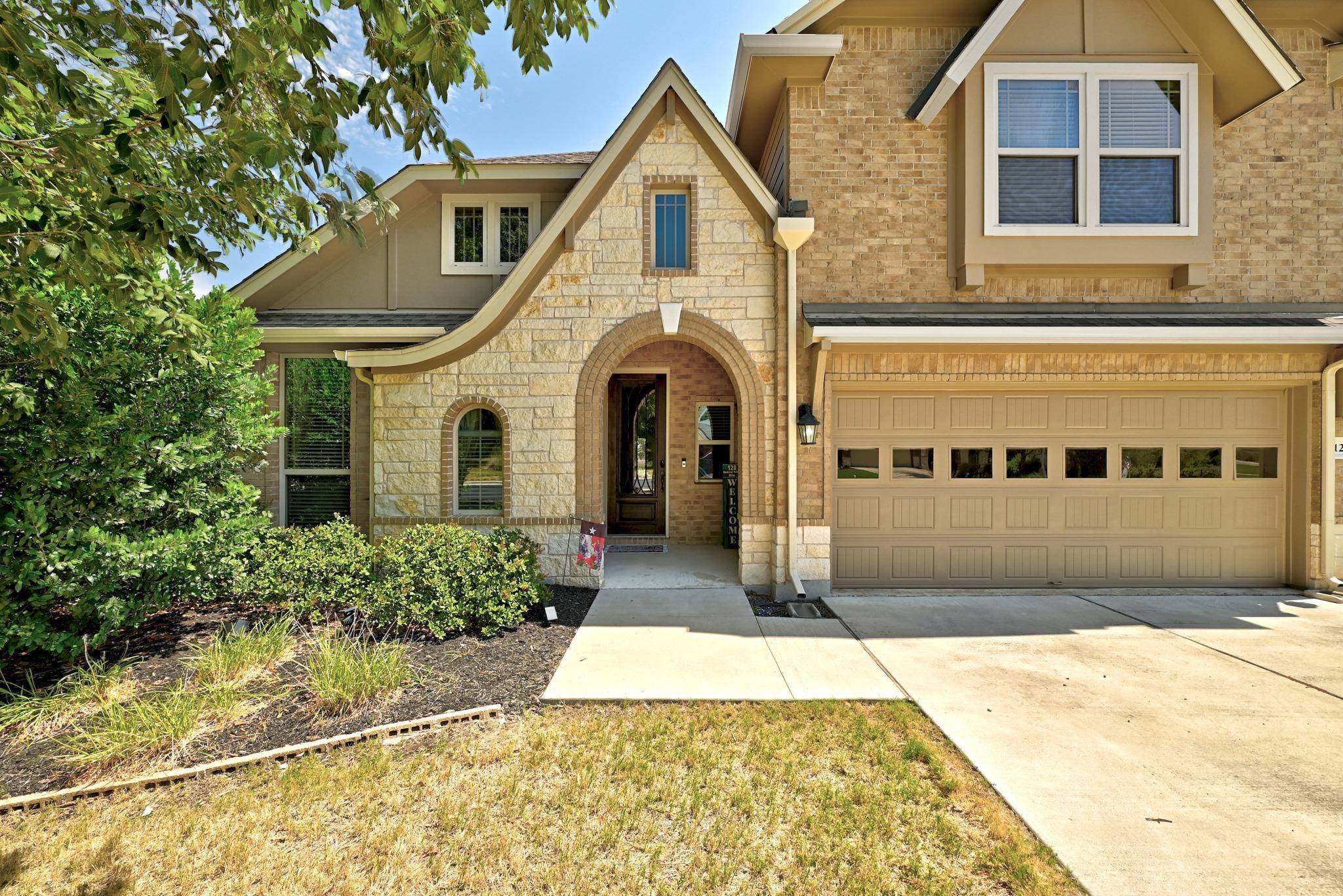 128 Summer Pointe DR, Buda, TX 78610