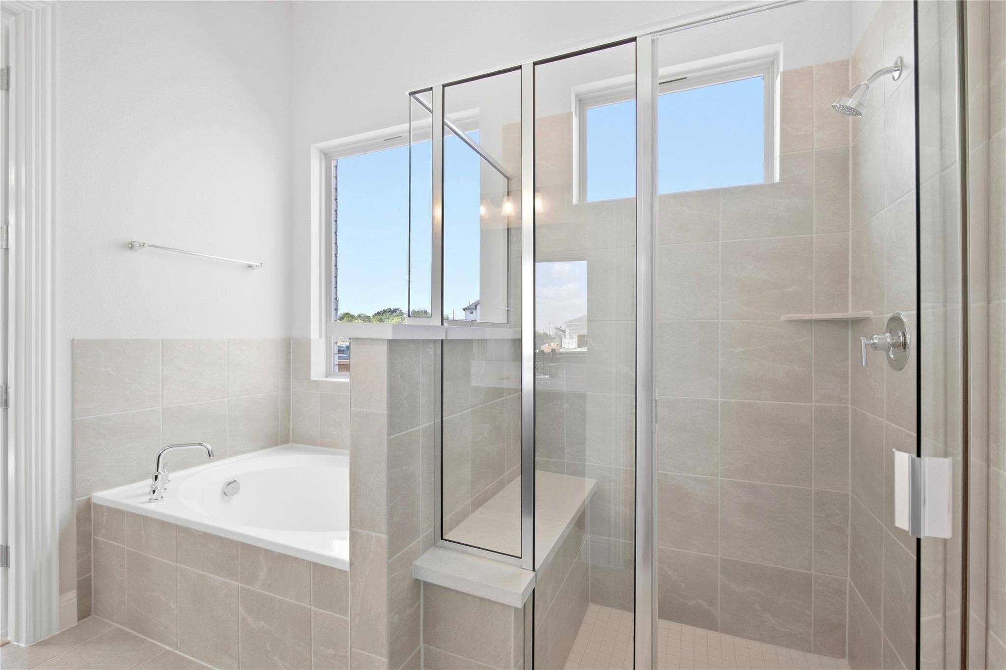 253 Bloomington LOOP, Hutto, TX 78634