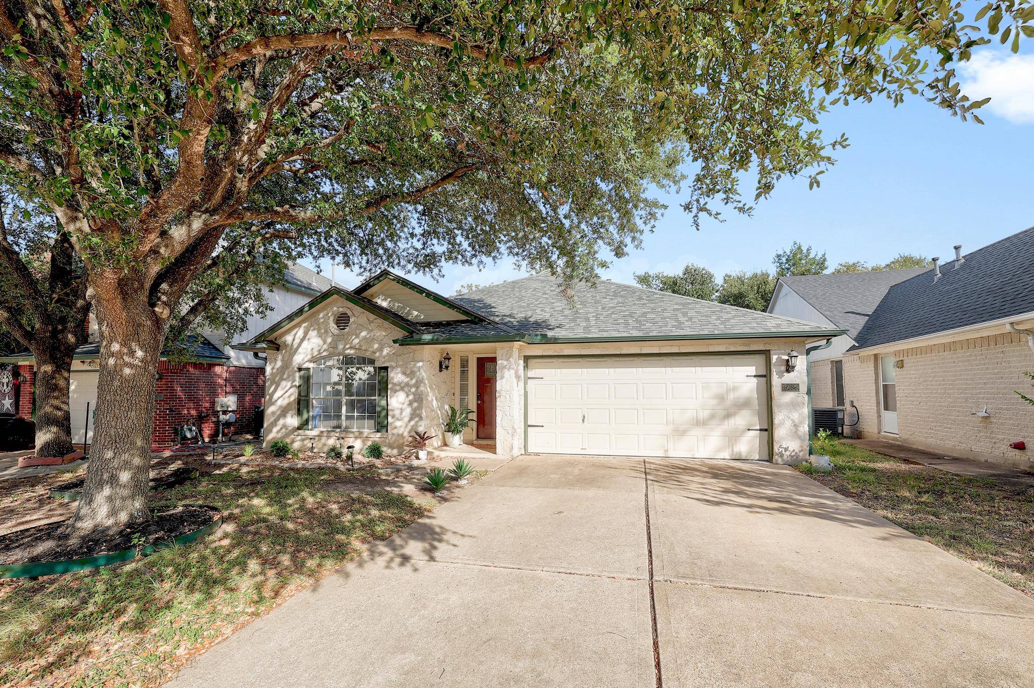15629 Ecorio DR, Austin, TX 78728