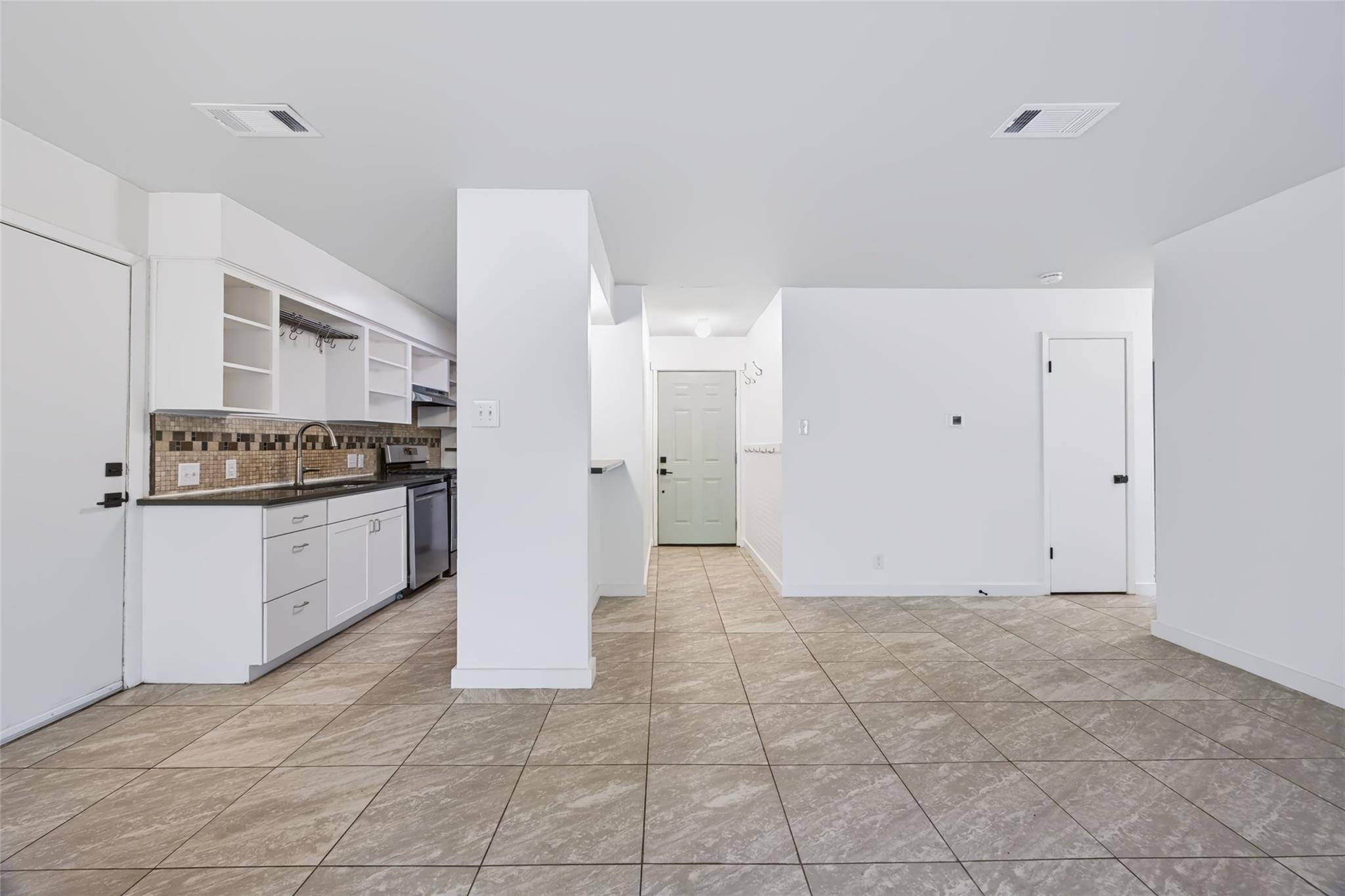 5710 Breezewood DR, Austin, TX 78745