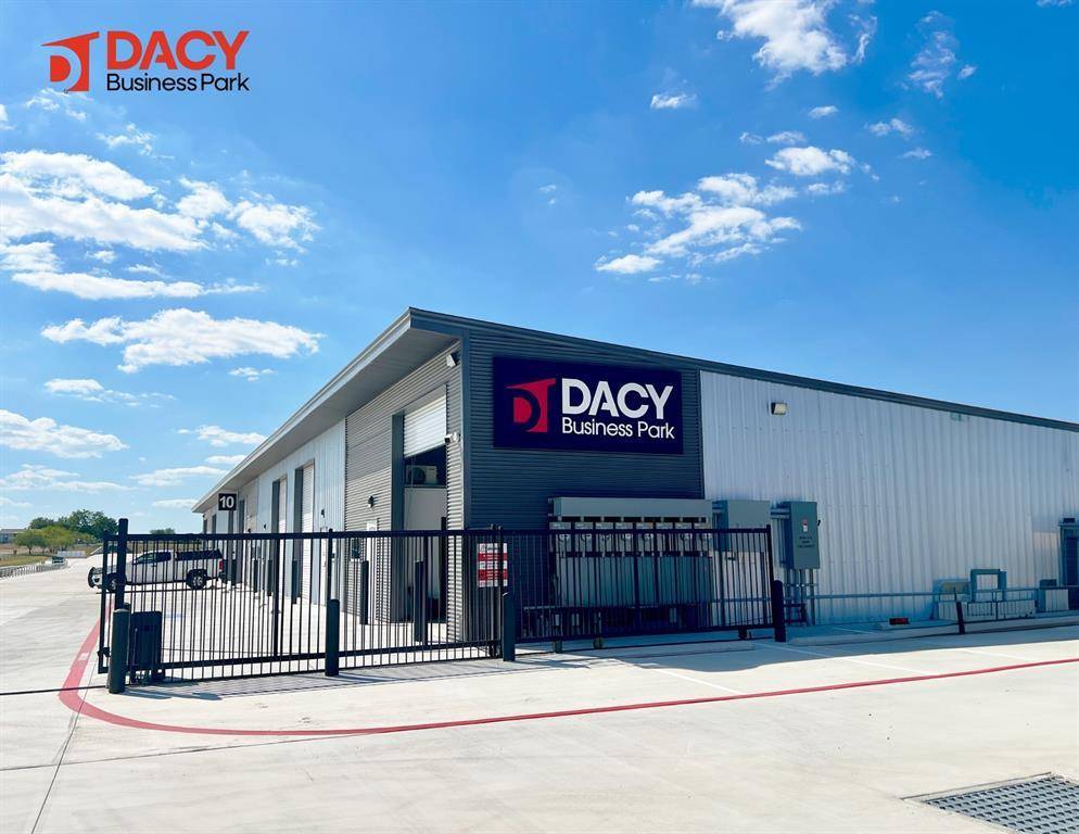 3300 Dacy LN #302/303, Kyle, TX 78640