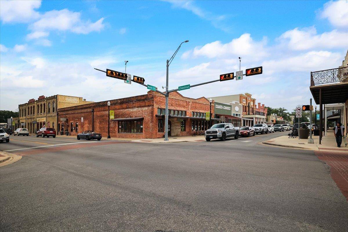 298 Riverside DR, Bastrop, TX 78602