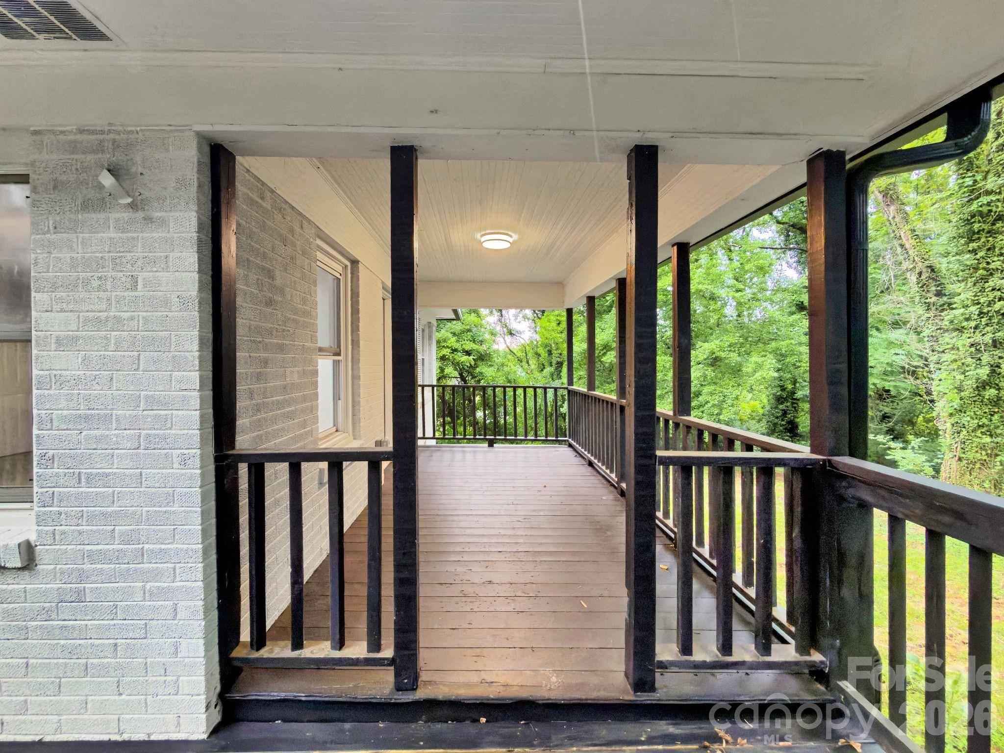 218 Palmer ST NW, Lenoir, NC 28645