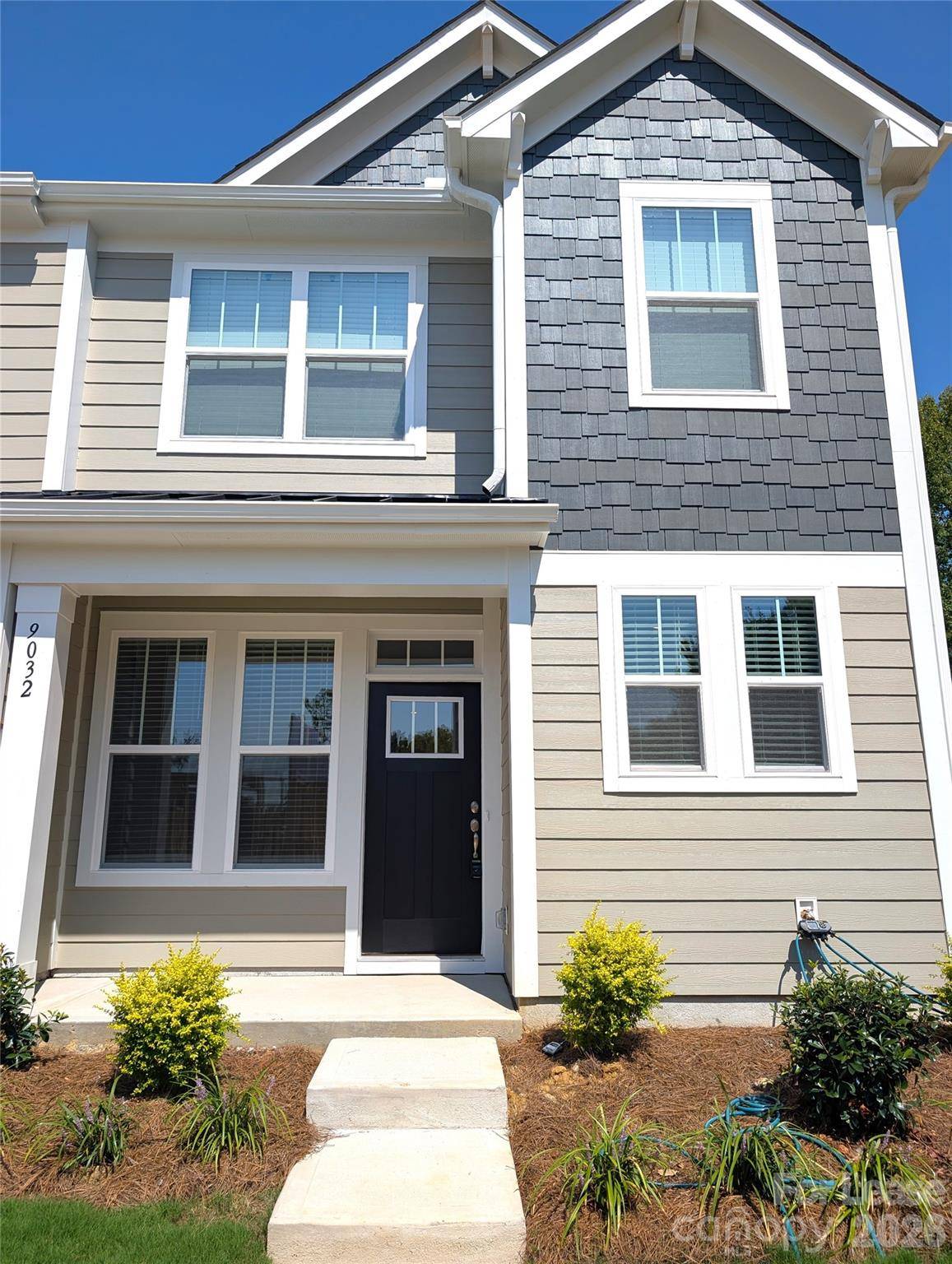 9032 Gulledge CT, Charlotte, NC 28262