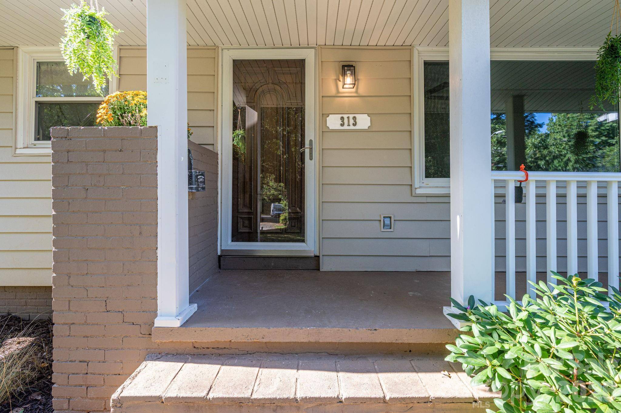 313 Willis RD, Dallas, NC 28034