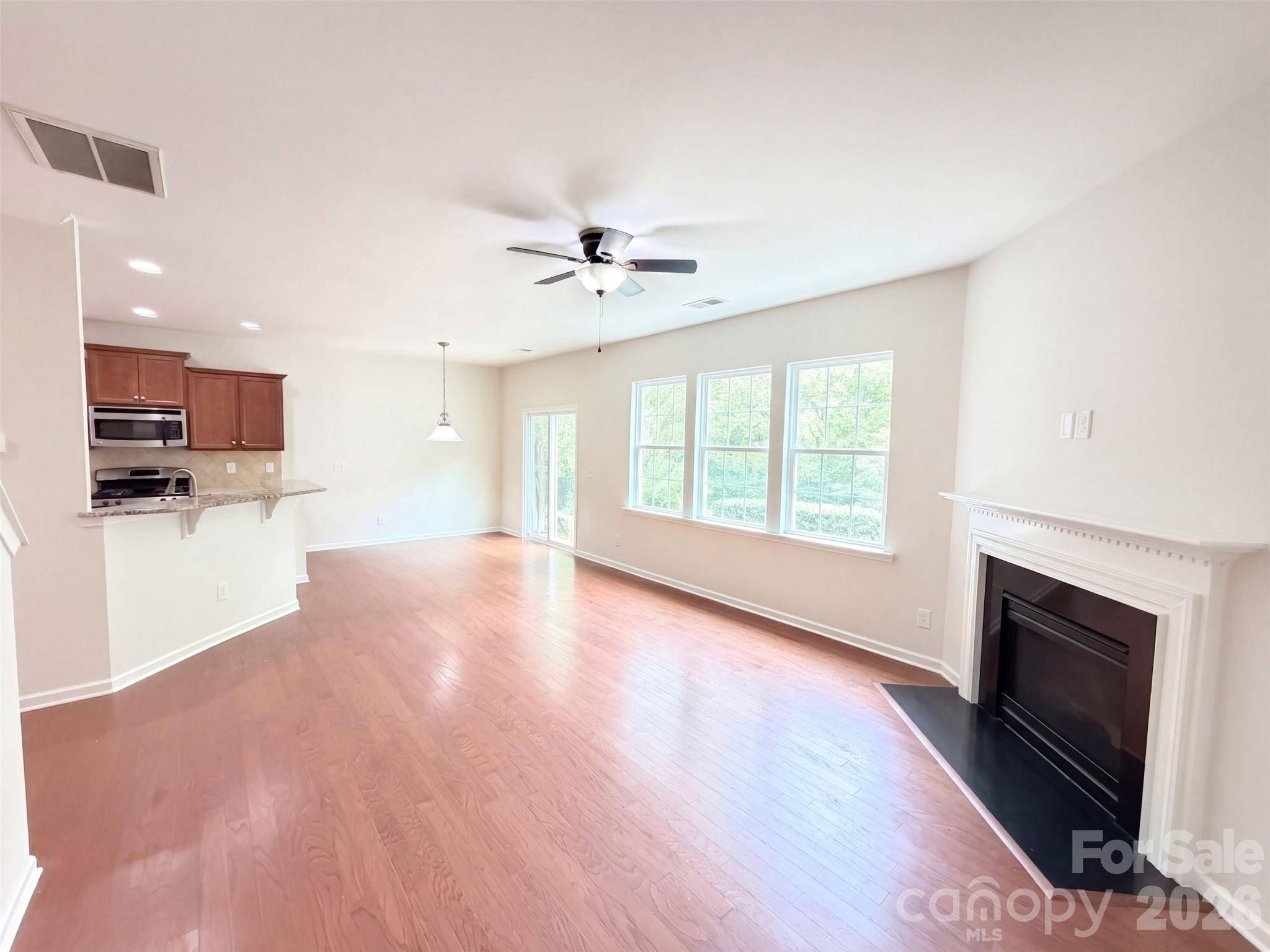 7230 Kinley Commons LN, Charlotte, NC 28278