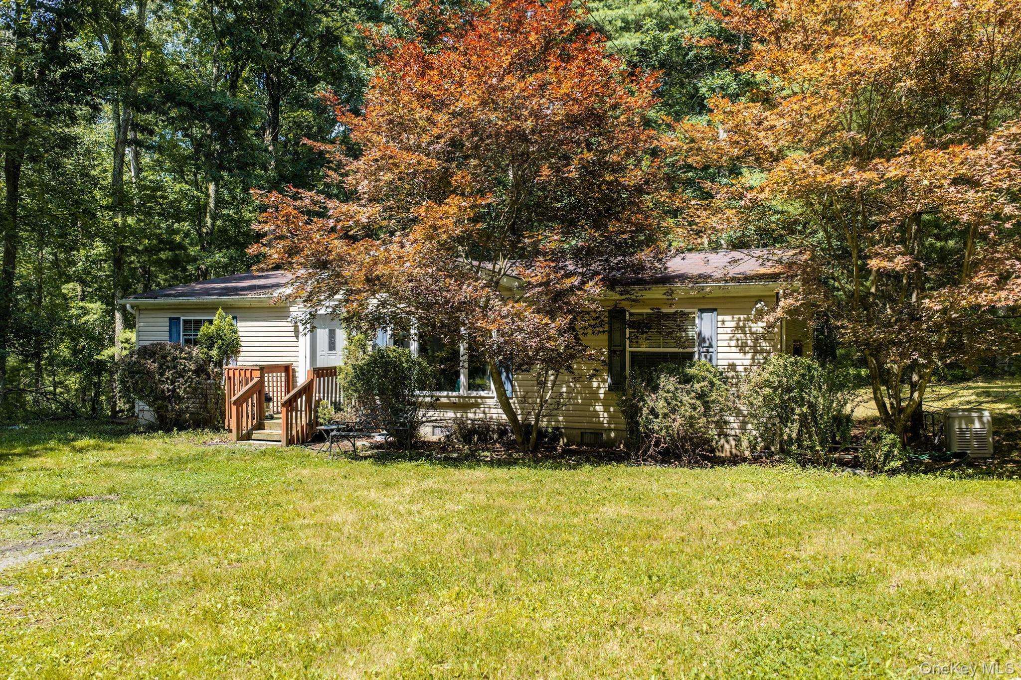 528 Van Tuyl RD, Barryville, NY 12719