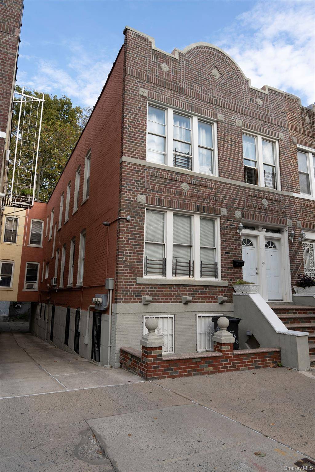 1418 Fteley AVE, Bronx, NY 10472