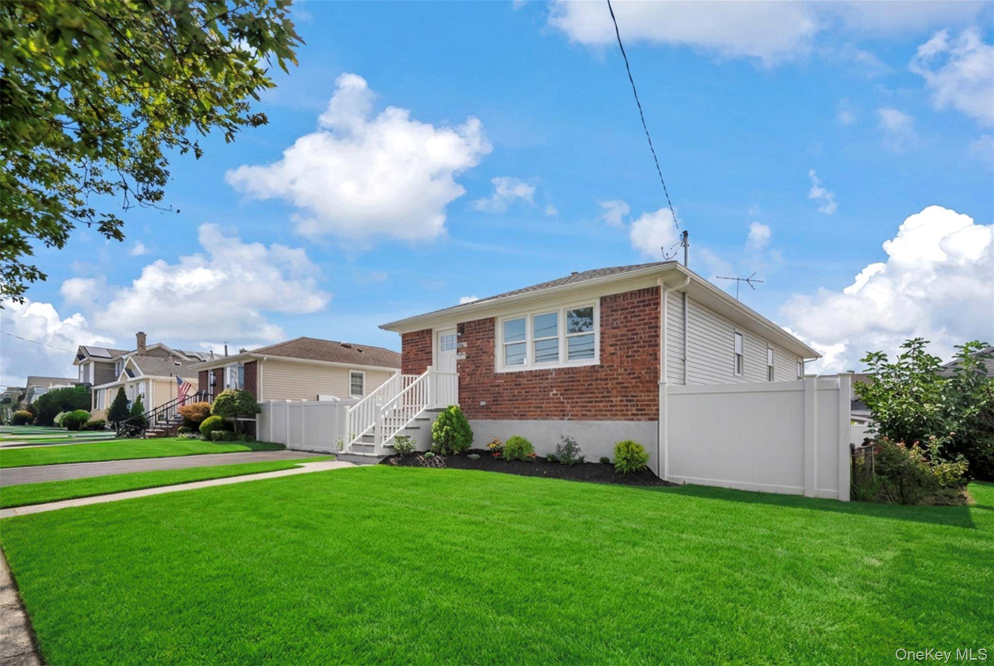3280 Elliott BLVD, Oceanside, NY 11572