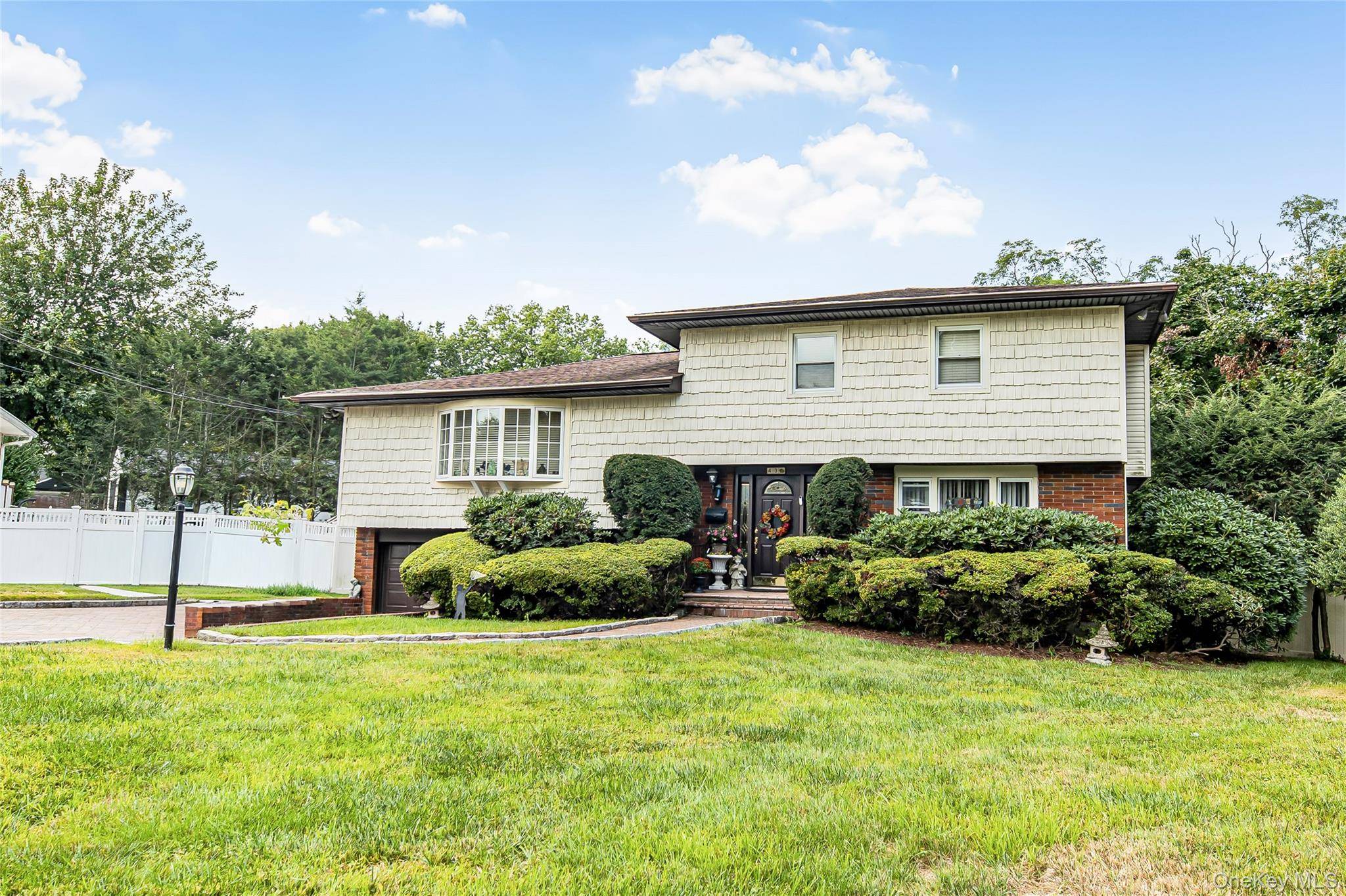 43 Nimitz PL, Yonkers, NY 10710