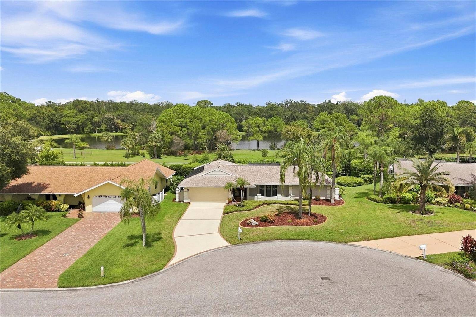 4865 GREYWOOD LN, Sarasota, FL 34235
