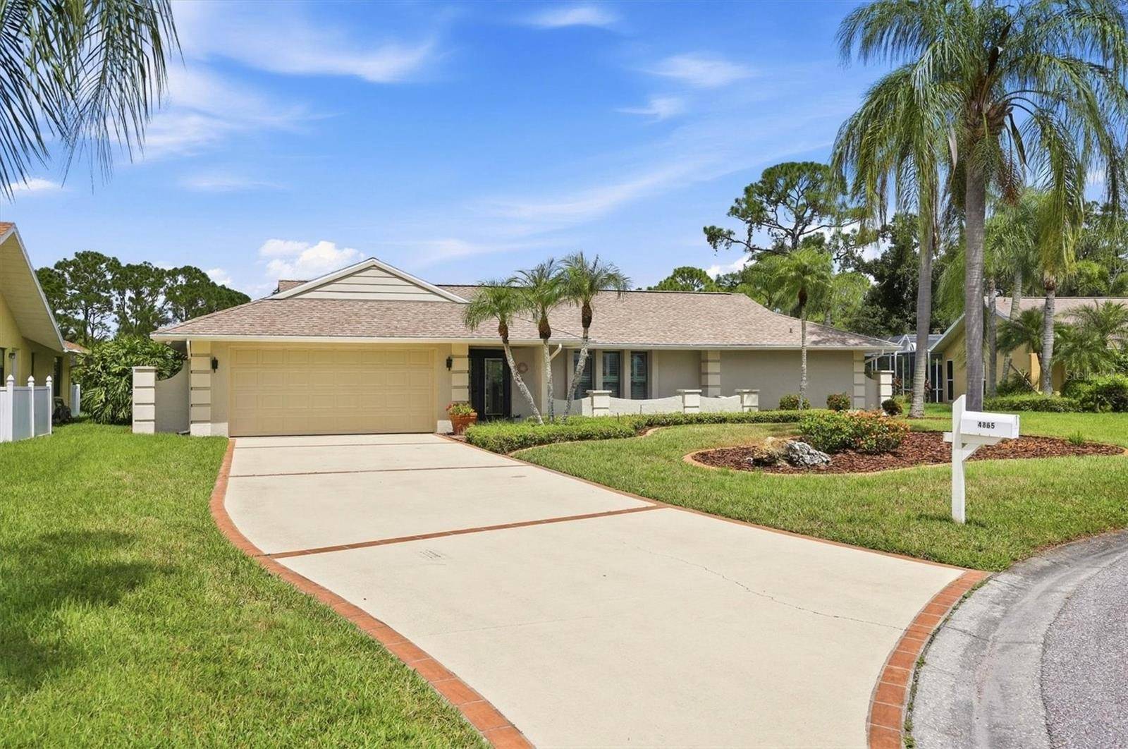 4865 GREYWOOD LN, Sarasota, FL 34235